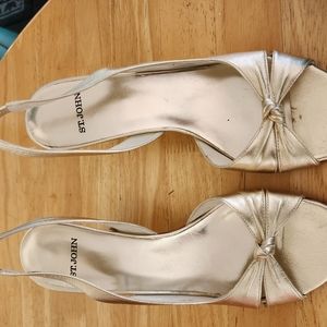 St. John Gold Leather open strap  Evening pumps sz 7 B